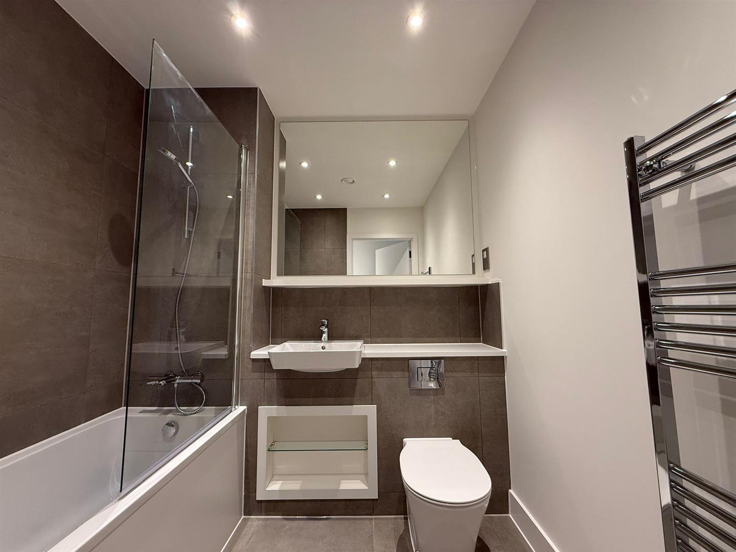 2 Bedroom Apartment